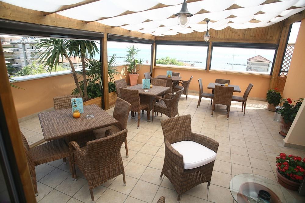 Hotel Victoria Porto San Giorgio Eksteriør billede