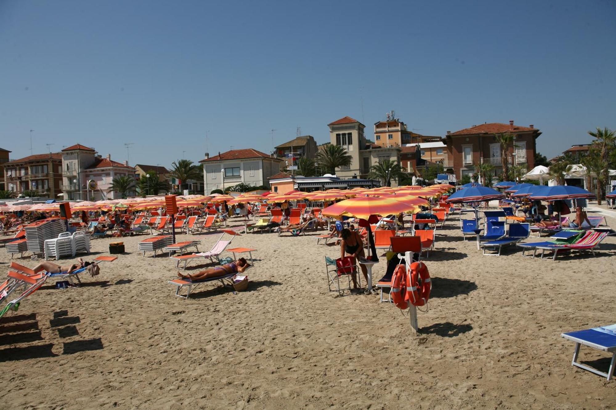 Hotel Victoria Porto San Giorgio Eksteriør billede